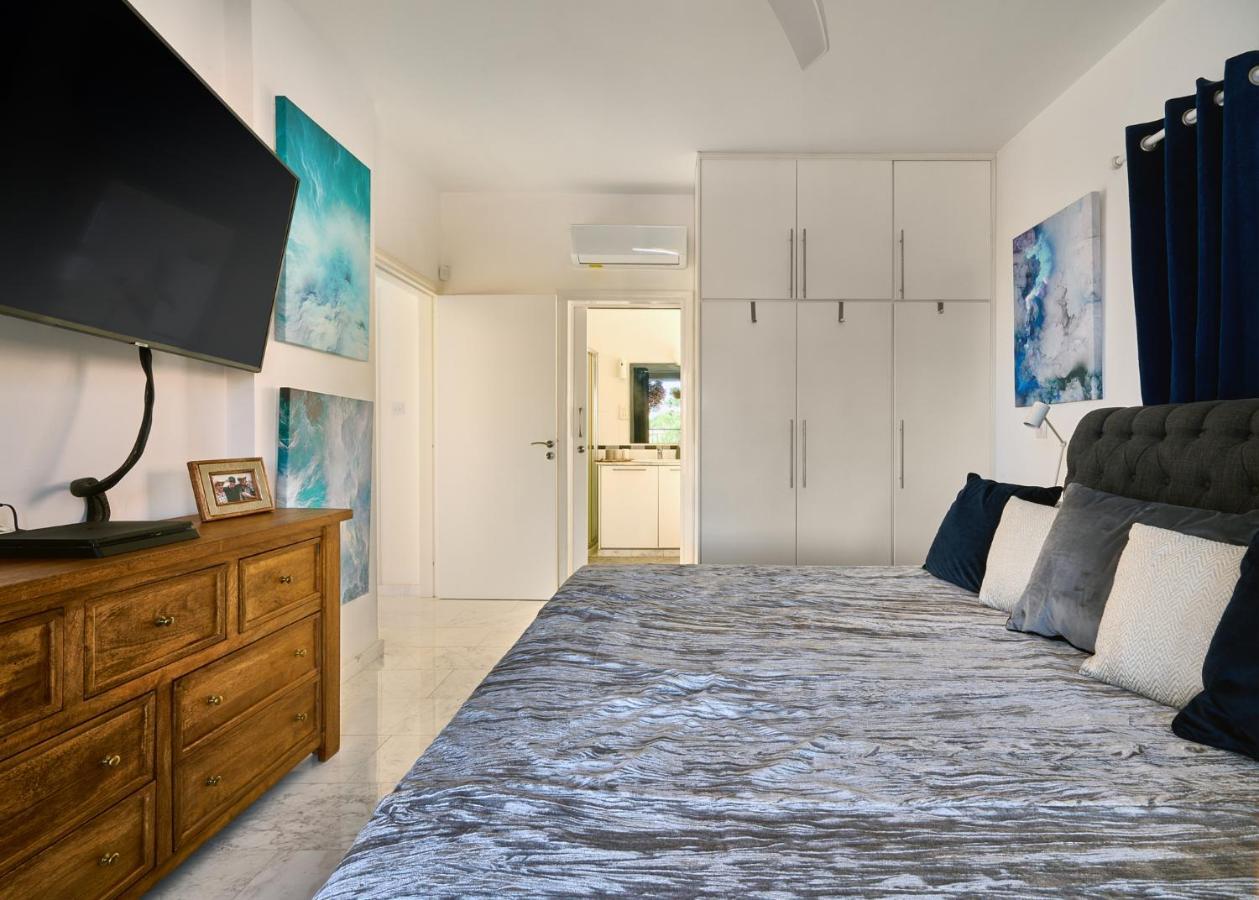 Villanelle Bed & Breakfast Welcomes Dog Lovers Only Tala ภายนอก รูปภาพ