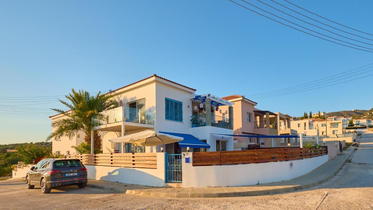 Villanelle Bed & Breakfast Welcomes Dog Lovers Only Tala ภายนอก รูปภาพ
