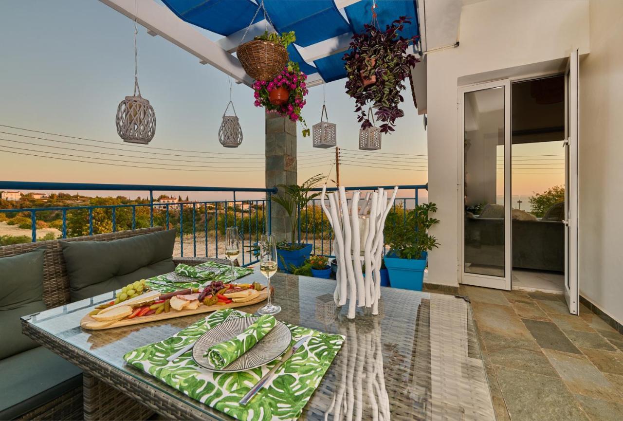 Villanelle Bed & Breakfast Welcomes Dog Lovers Only Tala ภายนอก รูปภาพ